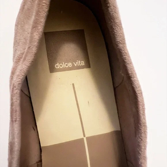 Beige Loafers with Gold Chain Accent - Picture 5 of 9